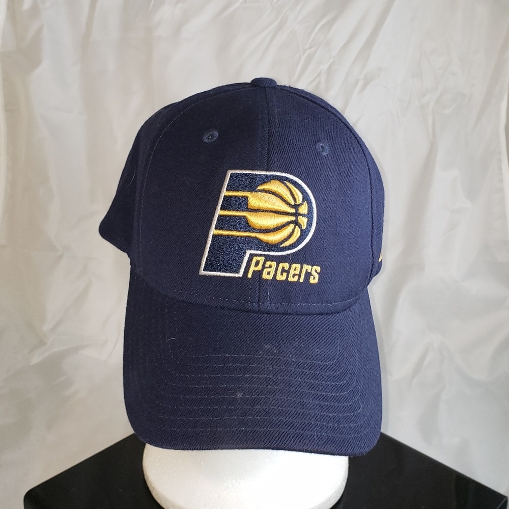 Adidas Pacers baseball cap